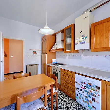 Apartamento Trilocale In Zona Conad Varazze
